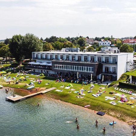Neufeldersee Hotel & Restaurant Neufeld an der Leitha ภายนอก รูปภาพ