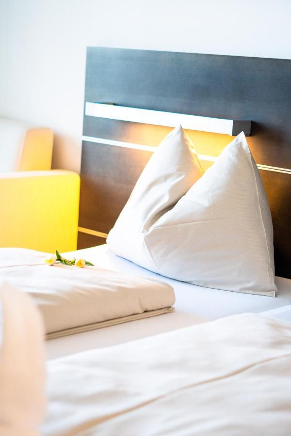 Neufeldersee Hotel & Restaurant Neufeld an der Leitha ภายนอก รูปภาพ