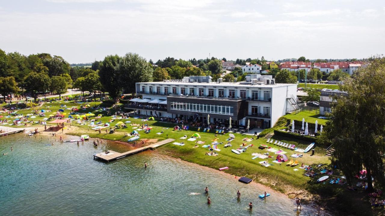 Neufeldersee Hotel & Restaurant Neufeld an der Leitha ภายนอก รูปภาพ
