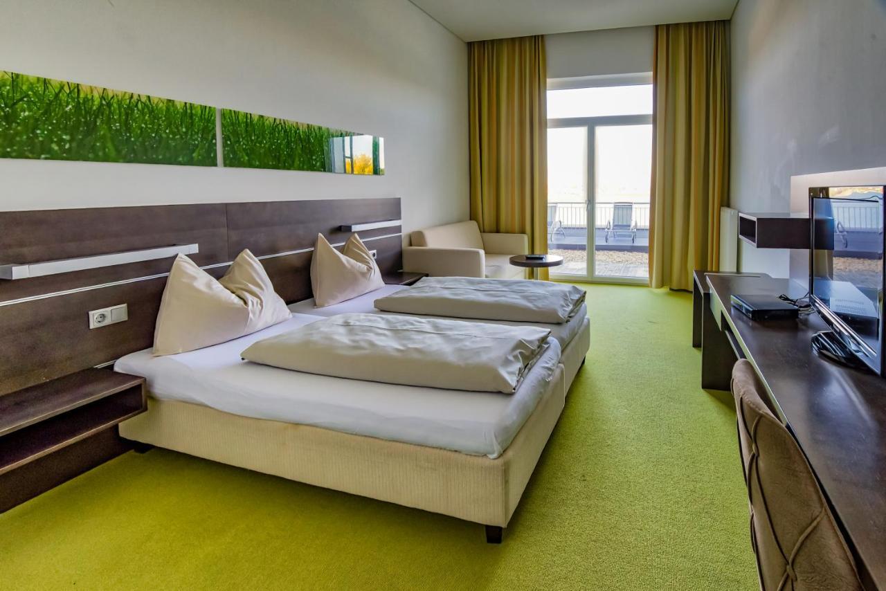 Neufeldersee Hotel & Restaurant Neufeld an der Leitha ภายนอก รูปภาพ