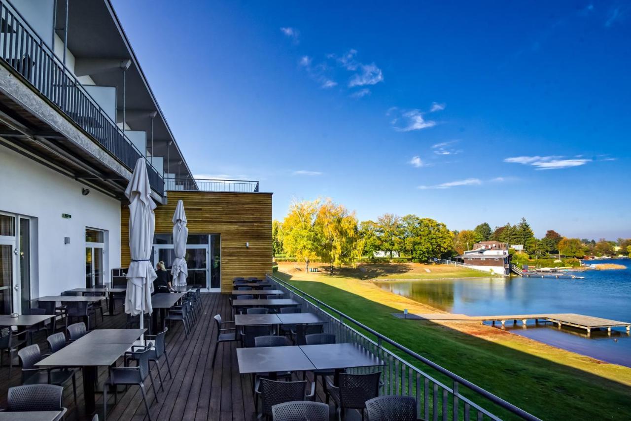 Neufeldersee Hotel & Restaurant Neufeld an der Leitha ภายนอก รูปภาพ